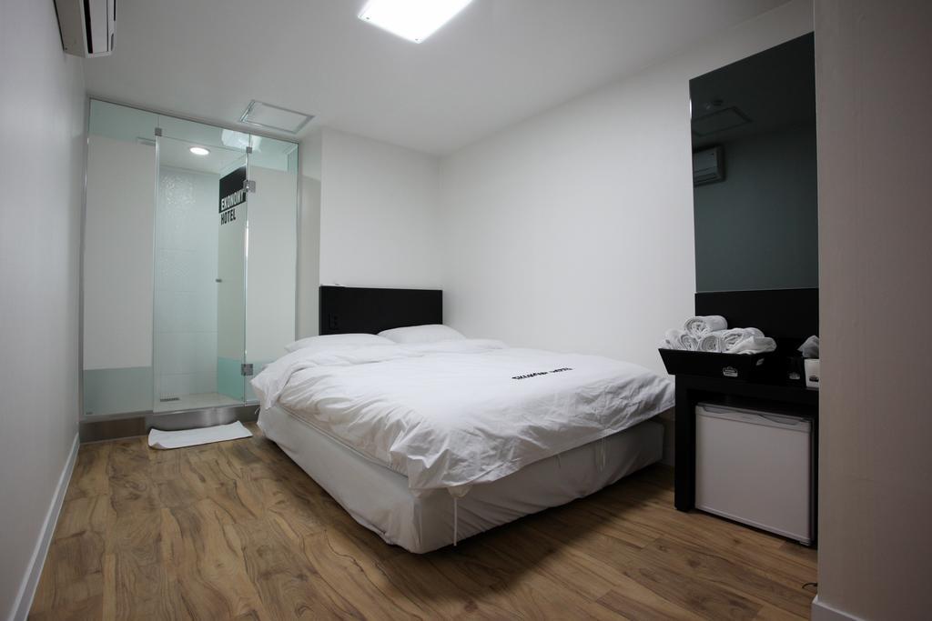 Ekonomy Hotel Dongdaemun Séoul Extérieur photo