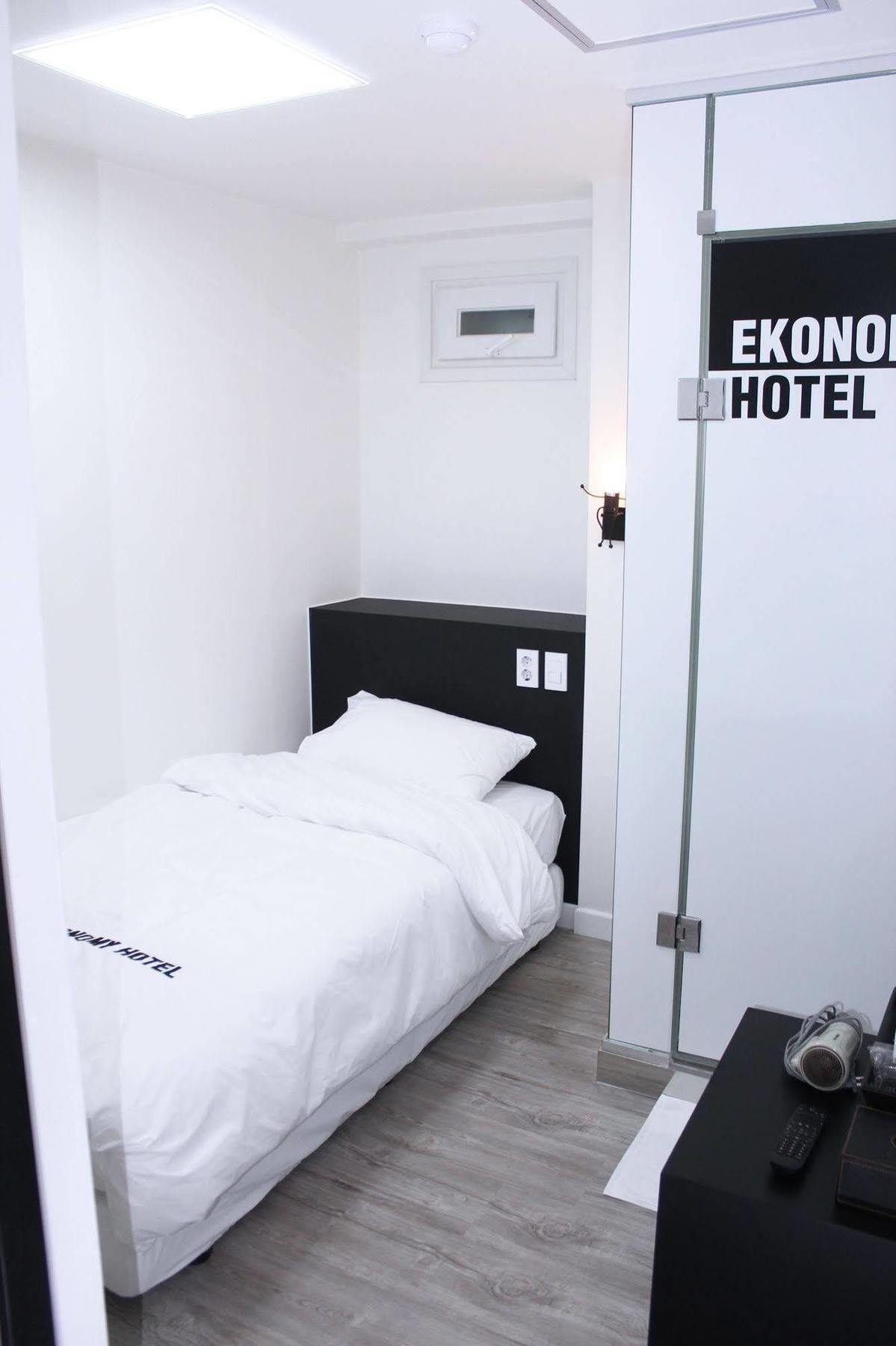 Ekonomy Hotel Dongdaemun Séoul Extérieur photo