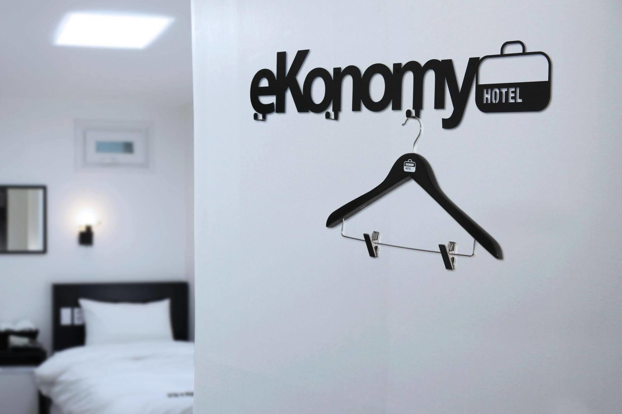 Ekonomy Hotel Dongdaemun Séoul Extérieur photo